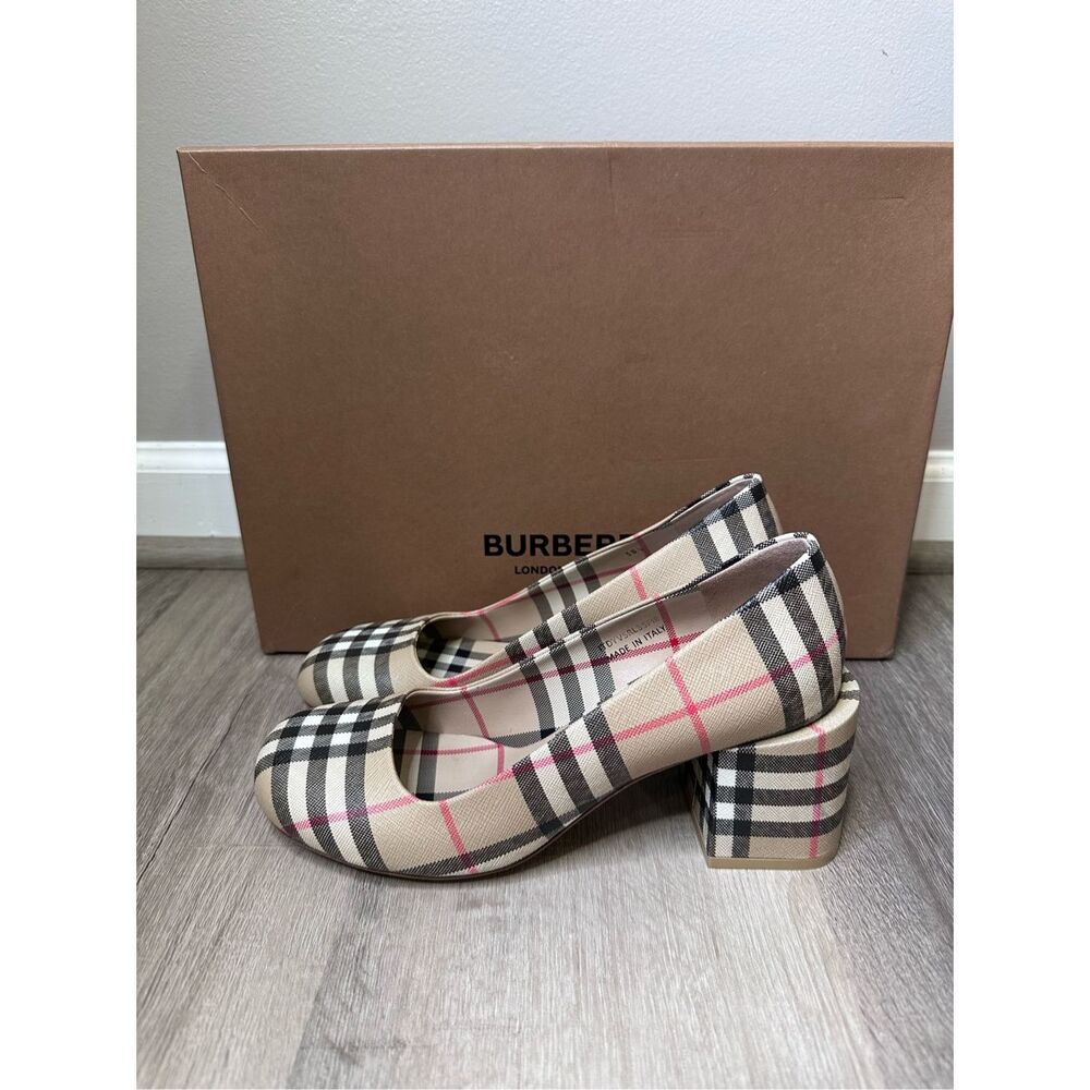 Burberry Joy Vintage Check Block Heel Round Toe Pumps Beige Size 38 $750 - Picture 9 of 16